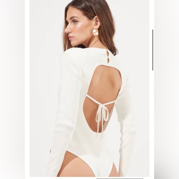 ASTR the label Felice‎ rib back cutout Sweater Bodysuit in Off White size large - Picture 1 of 9